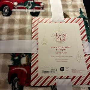 North Pole Trading Co. Velvet Plush Throw - Festive Red and Cream
